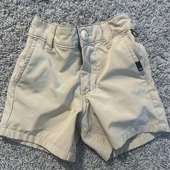 Lot of 2T toddler shorts - Picture 10 of 12